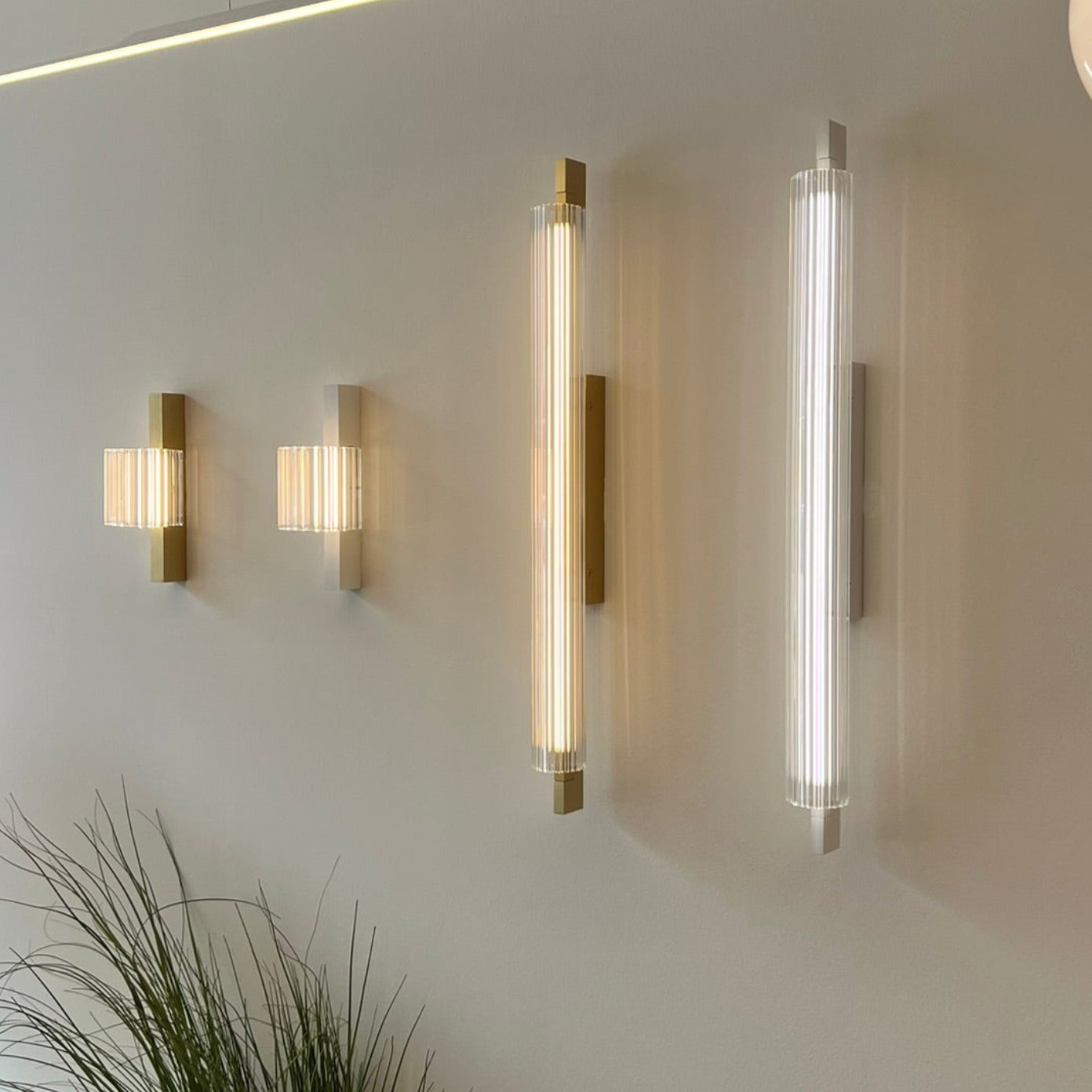 Modern interior design with wall-mounted lights and a ceiling light fixture.